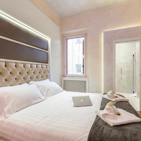 Piazza Venezia Luxury Suite โรม ภายนอก รูปภาพ