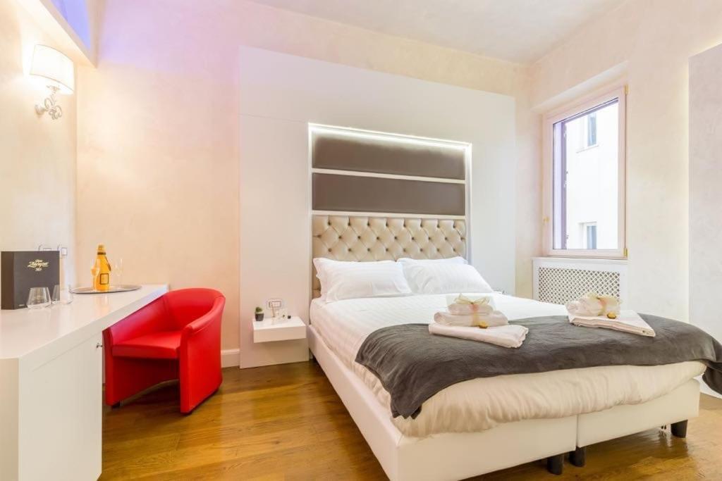Piazza Venezia Luxury Suite โรม ภายนอก รูปภาพ