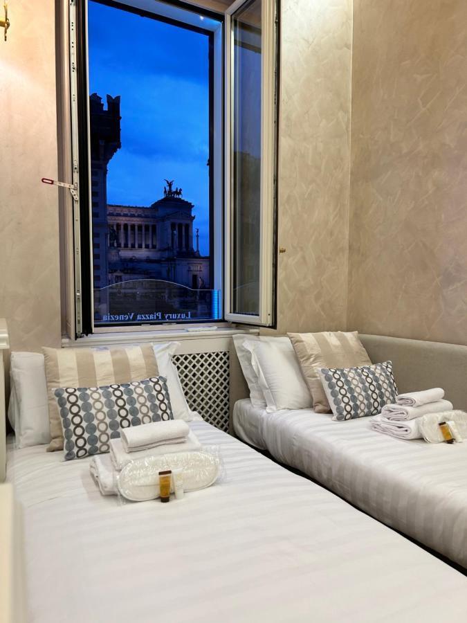 Piazza Venezia Luxury Suite โรม ภายนอก รูปภาพ