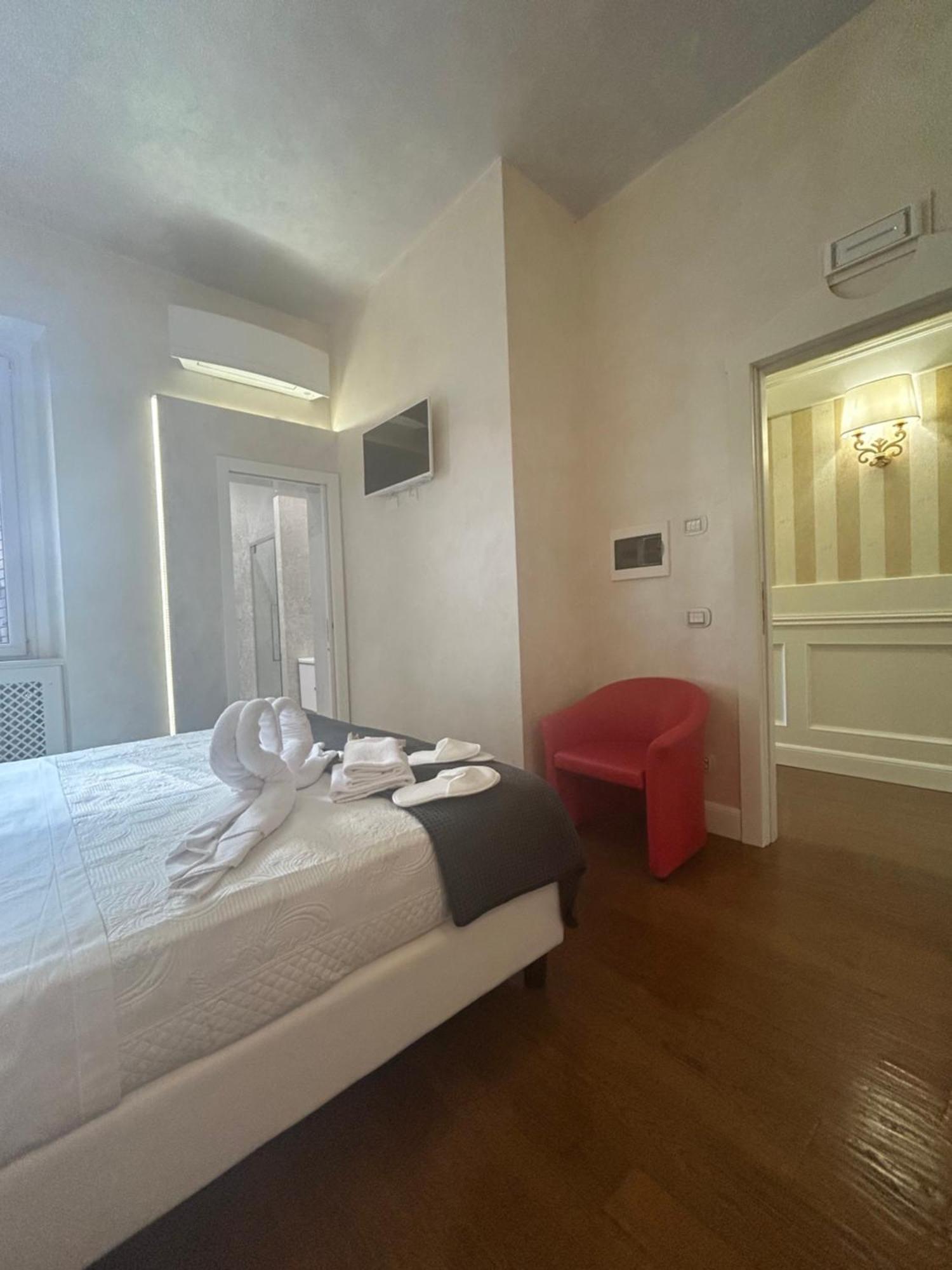 Piazza Venezia Luxury Suite โรม ภายนอก รูปภาพ