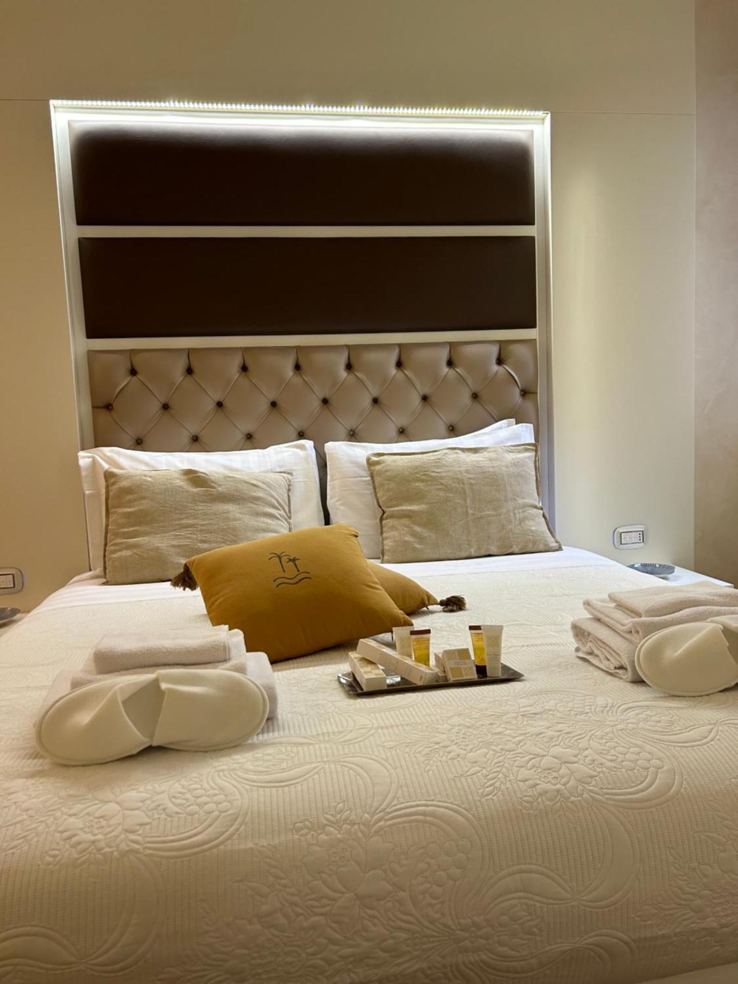 Piazza Venezia Luxury Suite โรม ภายนอก รูปภาพ